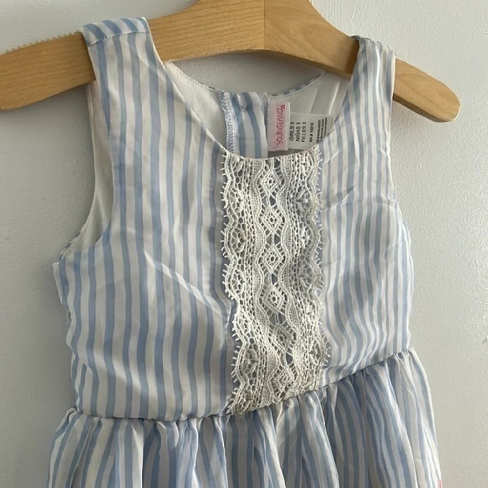 YoungLand Dress 5T Stripped & Flowers